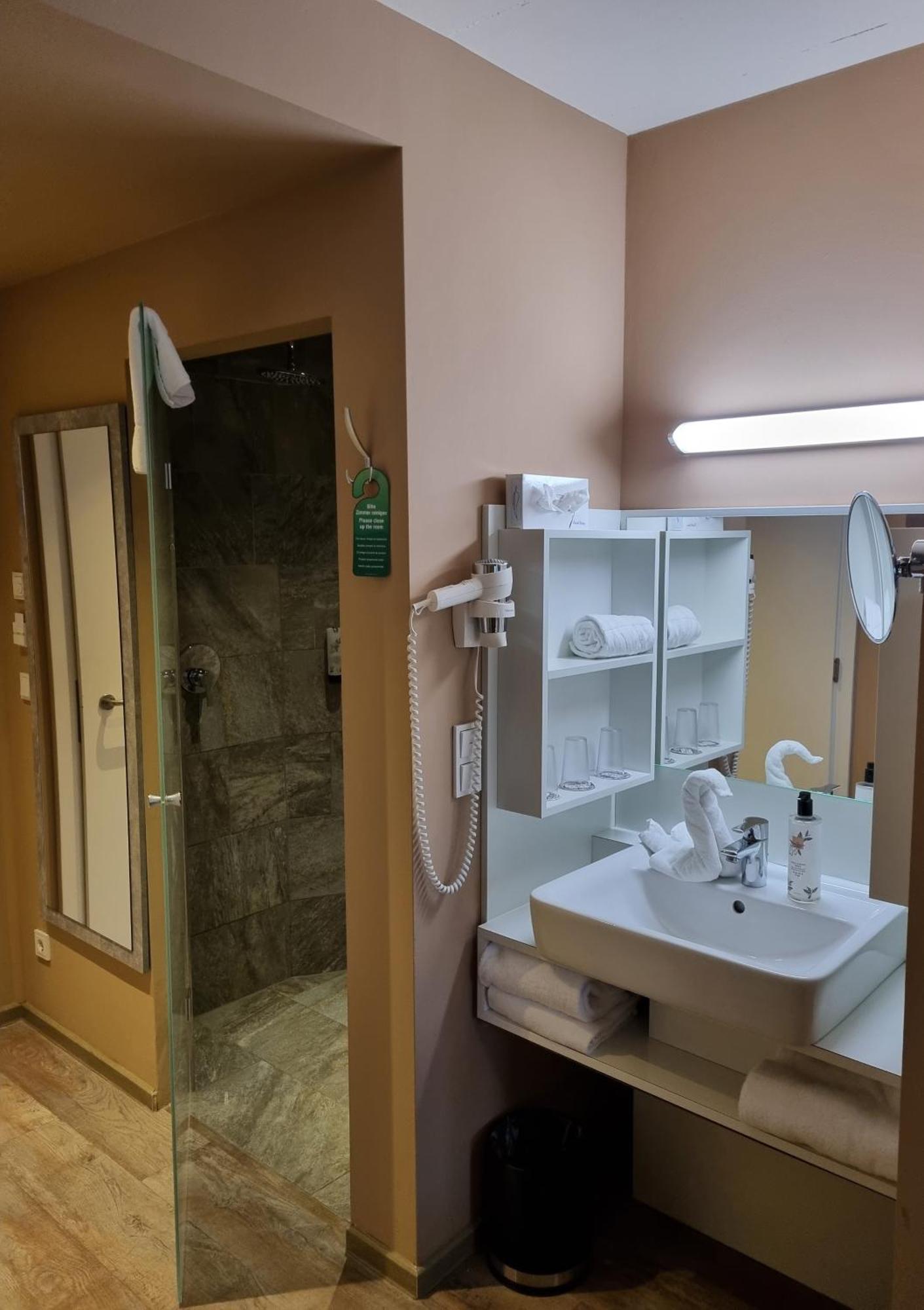 Cubo Sport & Art Hotel Sankt Johann in Tirol Eksteriør bilde