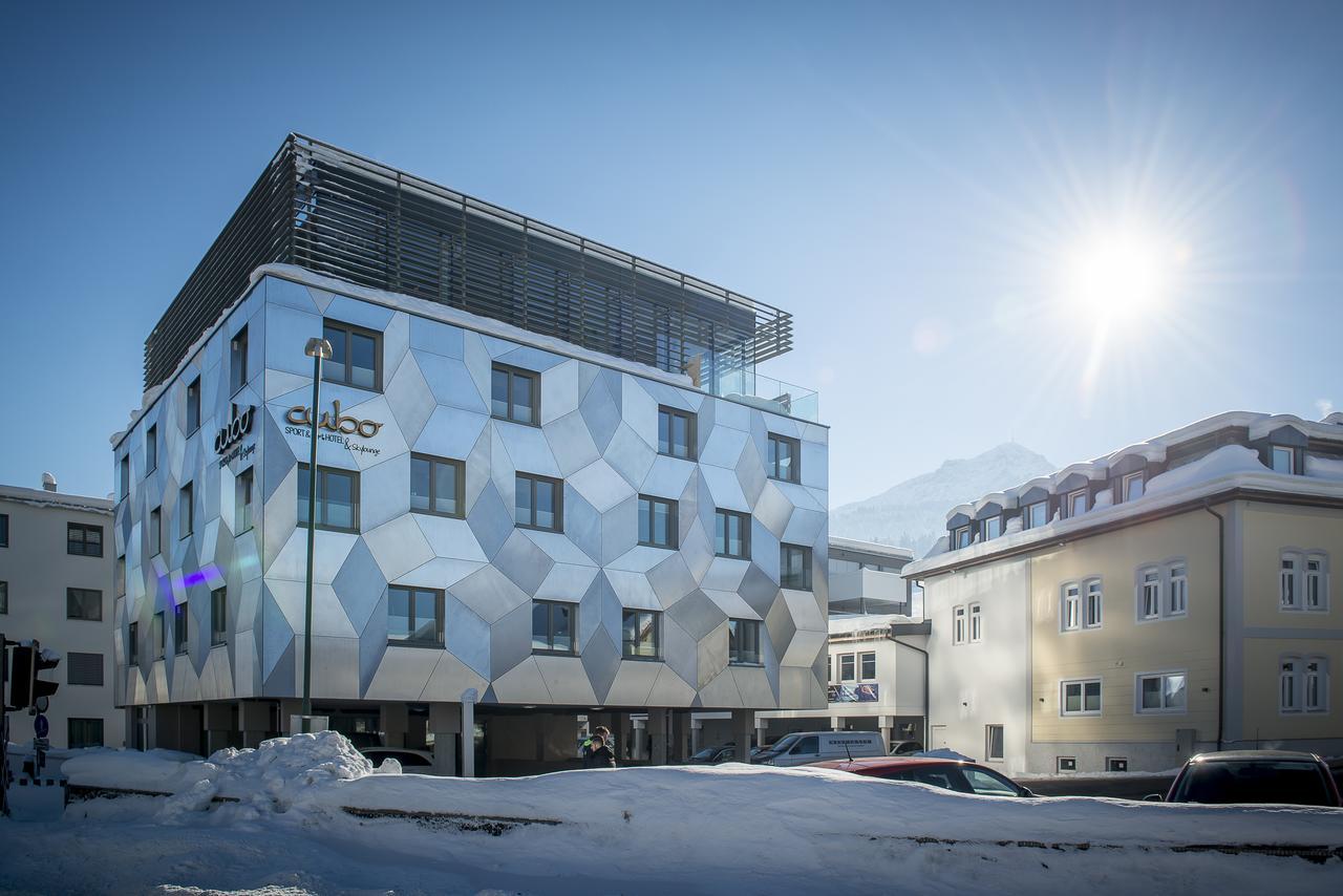 Cubo Sport & Art Hotel Sankt Johann in Tirol Eksteriør bilde